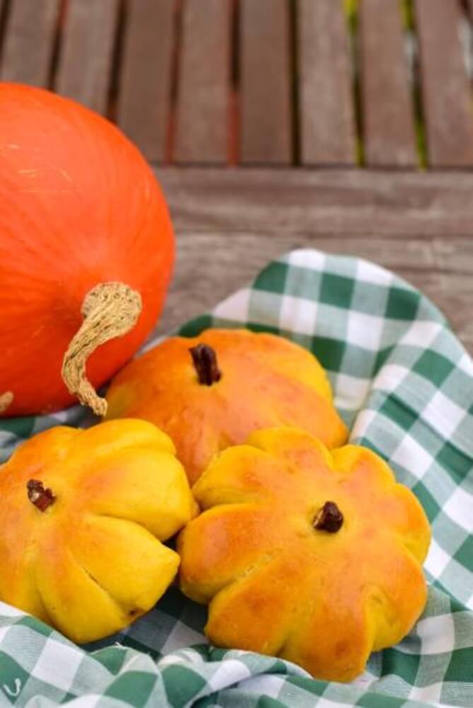 Pumpkin Bread Rolls Recipe