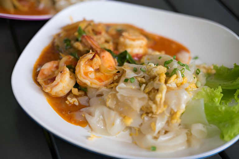 Stir-Fried Rice Noodles with Shrimp Recipe