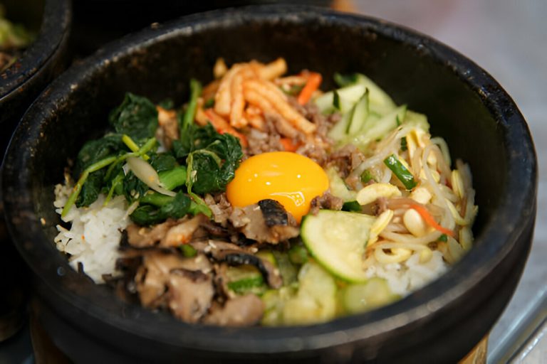 Bibimbap with Mushrooms Recipe